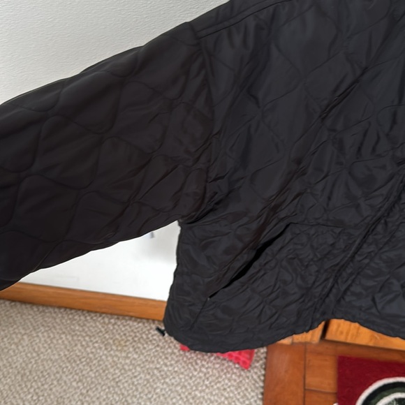 Women’s black winter jacket small in very good condition condition worn twice - Picture 3 of 8